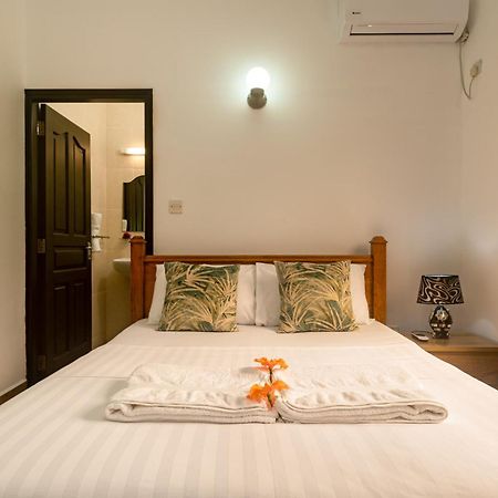 Zeph Self Catering Διαμέρισμα Baie Lazare  Εξωτερικό φωτογραφία