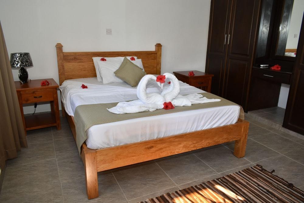 Zeph Self Catering Διαμέρισμα Baie Lazare  Εξωτερικό φωτογραφία