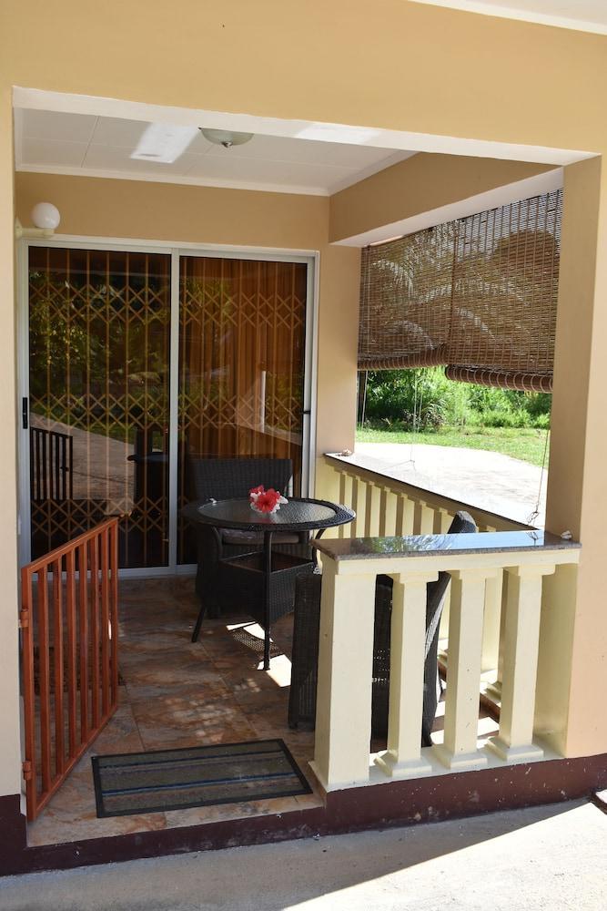 Zeph Self Catering Διαμέρισμα Baie Lazare  Εξωτερικό φωτογραφία