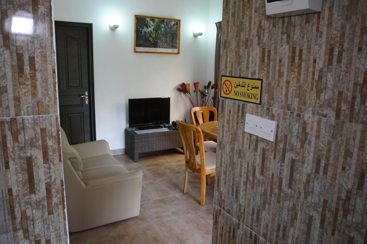 Zeph Self Catering Διαμέρισμα Baie Lazare  Εξωτερικό φωτογραφία
