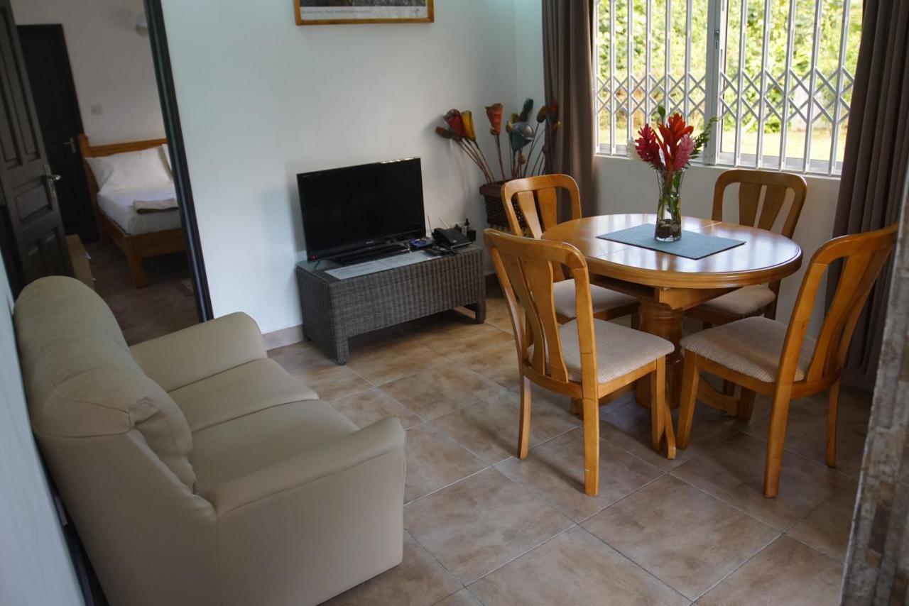 Zeph Self Catering Διαμέρισμα Baie Lazare  Εξωτερικό φωτογραφία