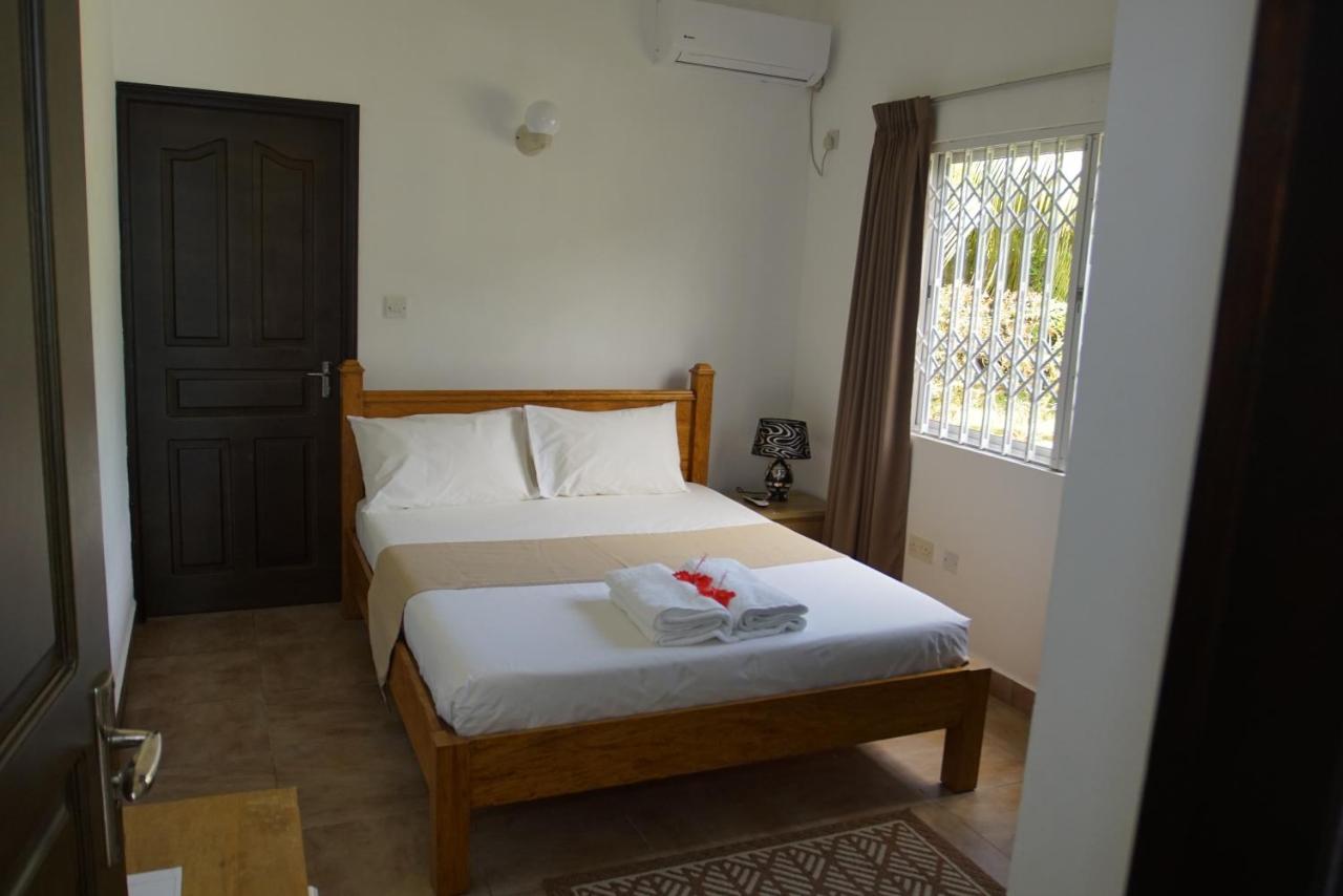 Zeph Self Catering Διαμέρισμα Baie Lazare  Εξωτερικό φωτογραφία