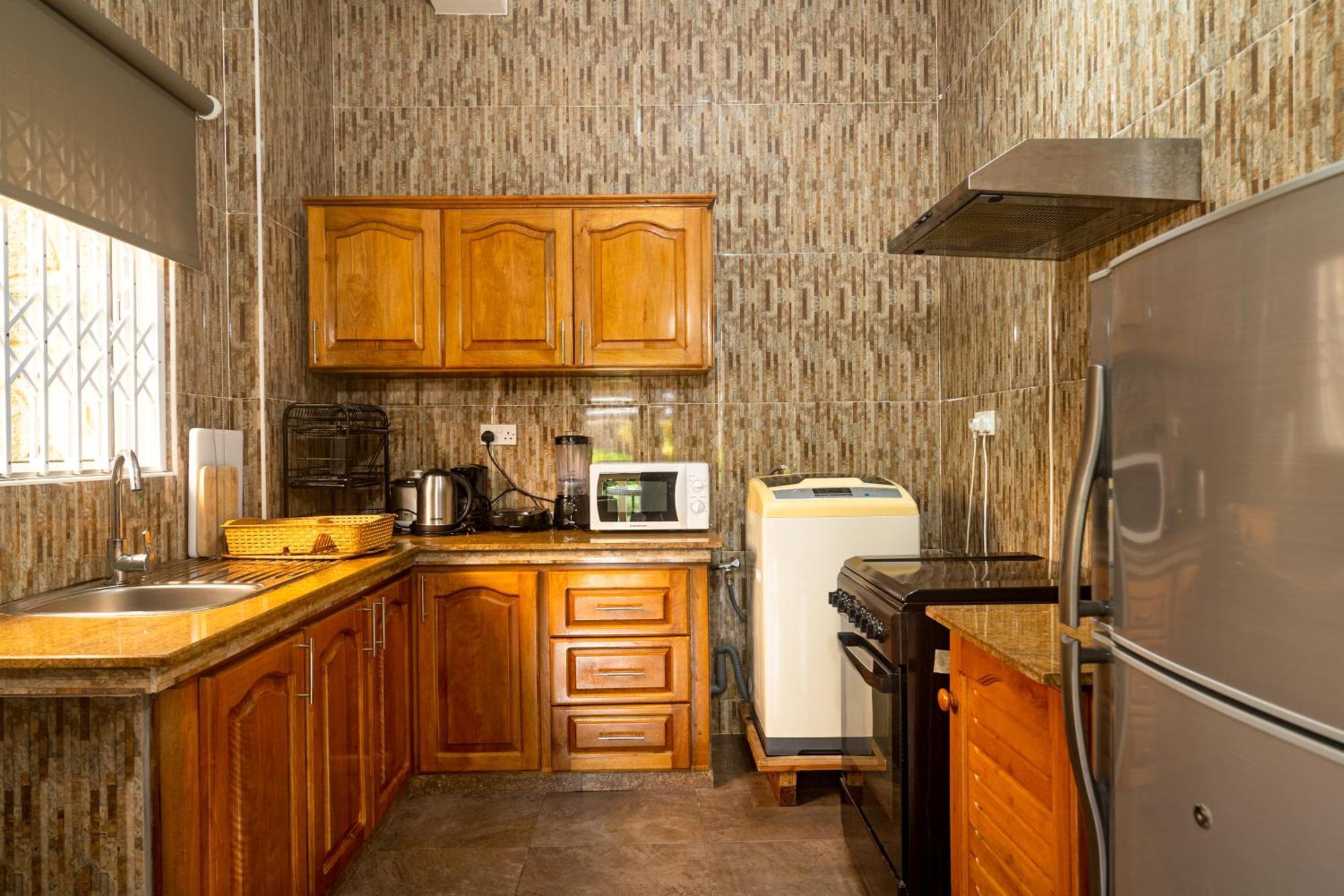 Zeph Self Catering Διαμέρισμα Baie Lazare  Εξωτερικό φωτογραφία